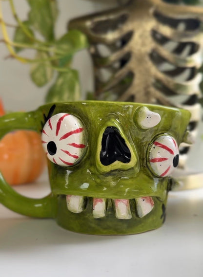 Workshop de Barro: Taza Zombie | Domingo, 11 de octubre